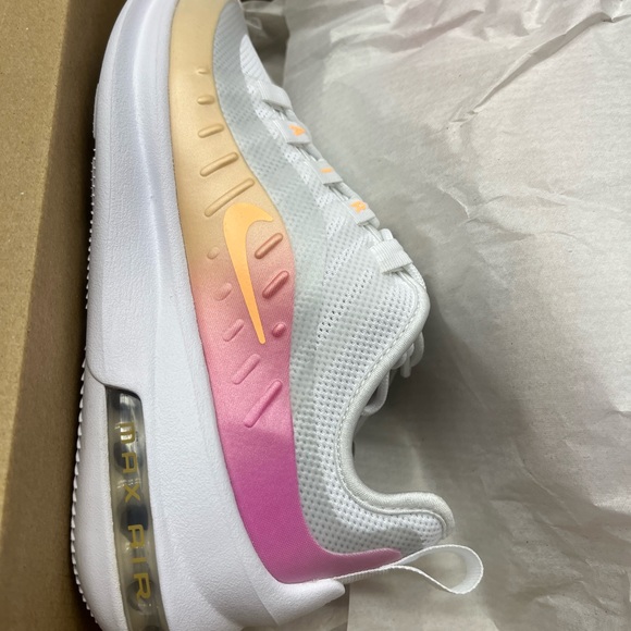 Women’s Nike Air Max Axis Prem - Brand new in box - Size: 6.5 - Picture 3 of 8